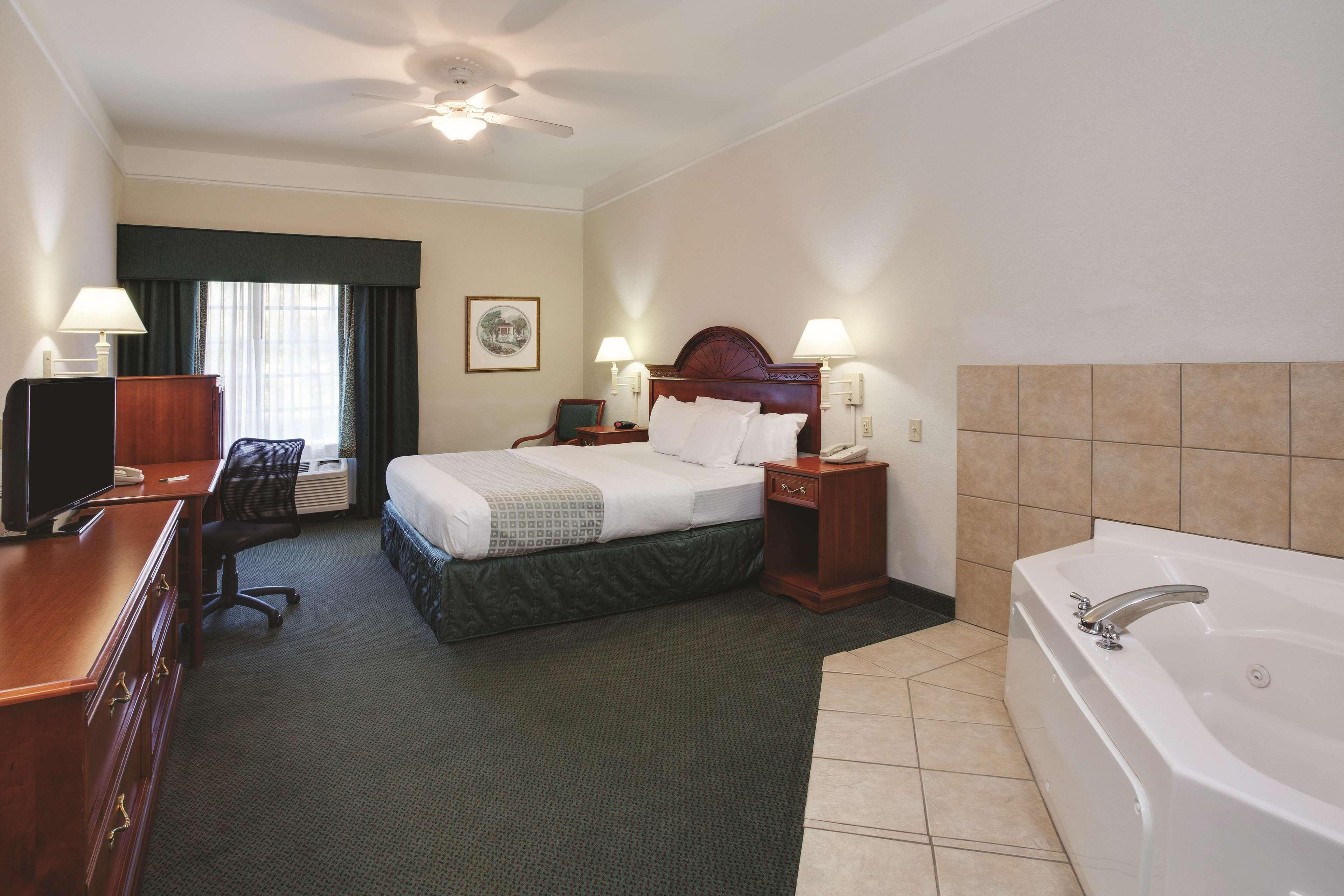 La Quinta Inn And Suites Fort Myers I-75 Ngoại thất bức ảnh