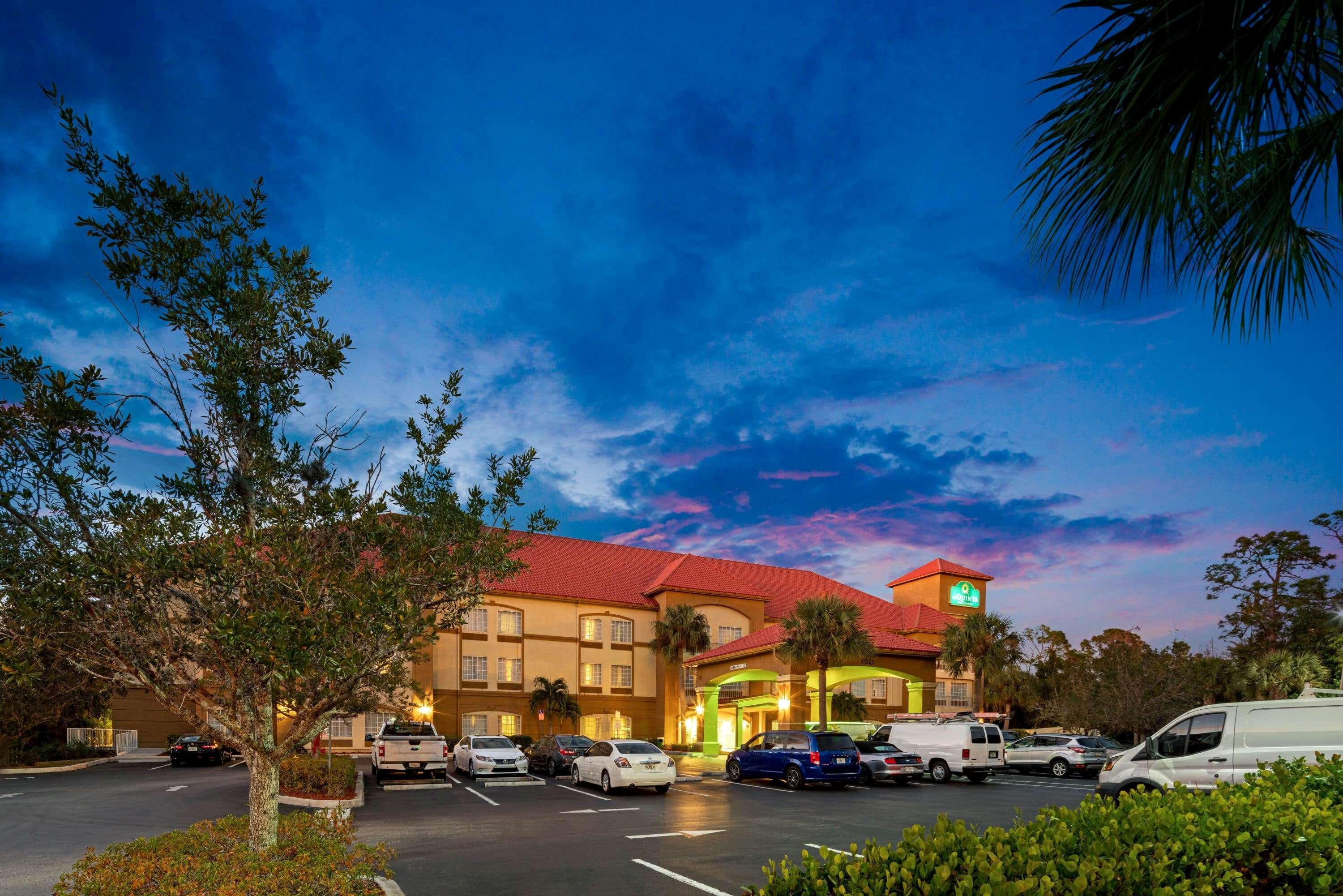 La Quinta Inn And Suites Fort Myers I-75 Ngoại thất bức ảnh