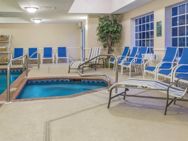 La Quinta Inn And Suites Fort Myers I-75 Ngoại thất bức ảnh